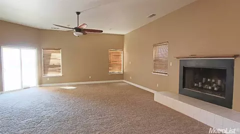 3042 7th St, Hughson, CA 95326 photo 8