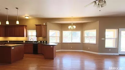 3042 7th St, Hughson, CA 95326 photo 9