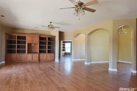 3042 7th St, Hughson, CA 95326 photo 6