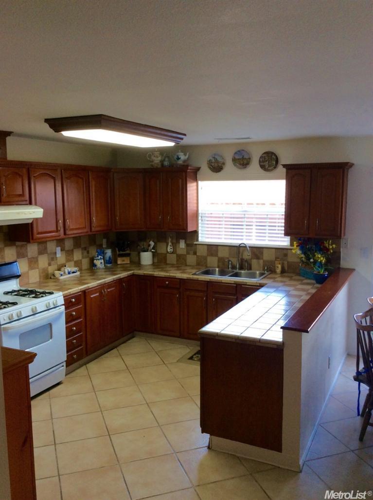 224 Franklin Ln, Ripon, CA 95366 photo 6