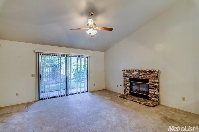 985 1st St, Galt, CA 95632 photo 5