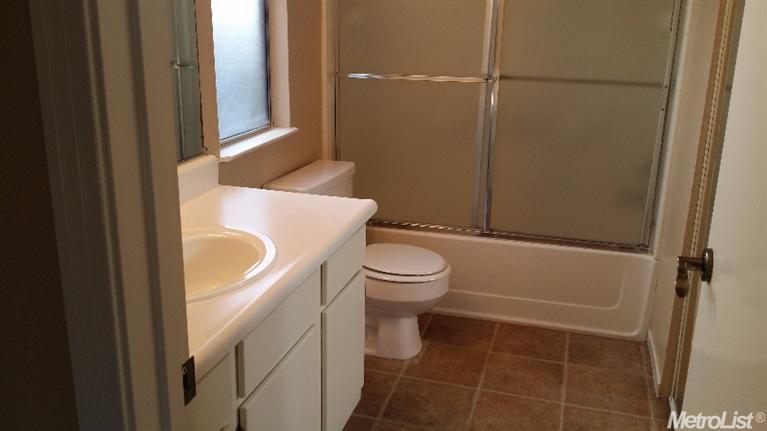 3521 Bayboro Dr, Modesto, CA 95357 photo 6
