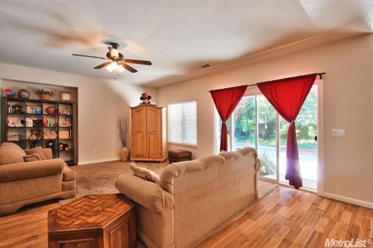 4920 Steamers Ln, Carmichael, CA 95608 photo 5