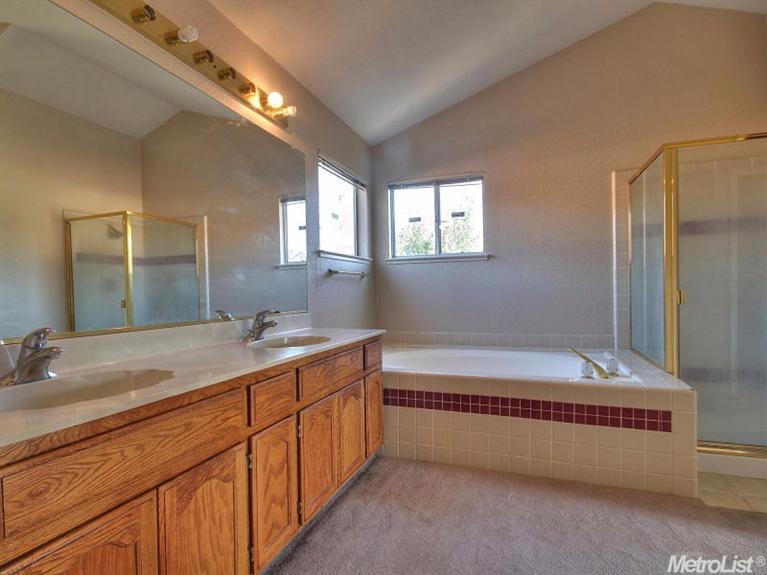 1728 Volendam Ave, Modesto, CA 95356 photo 18