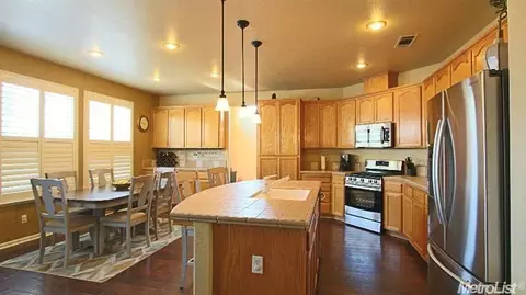 2039 Licstal Ct, Manteca, CA 95337 photo 12