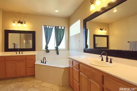2039 Licstal Ct, Manteca, CA 95337 photo 16