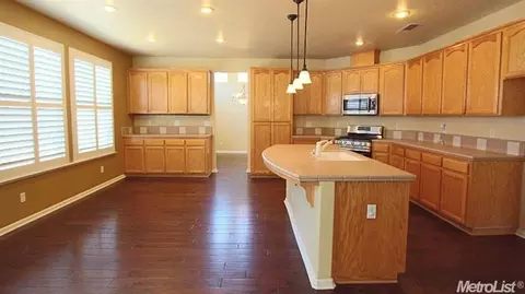 2039 Licstal Ct, Manteca, CA 95337 photo 9