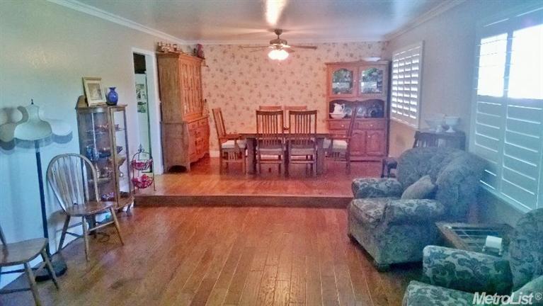 13657 Pinto Ln, Lodi, CA 95240 photo 4