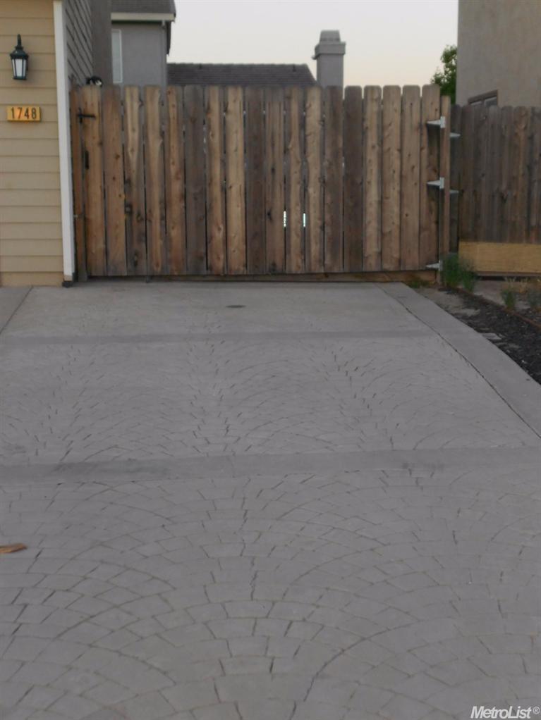 1748 Centerpiece Ln, Manteca, CA 95337 photo 21