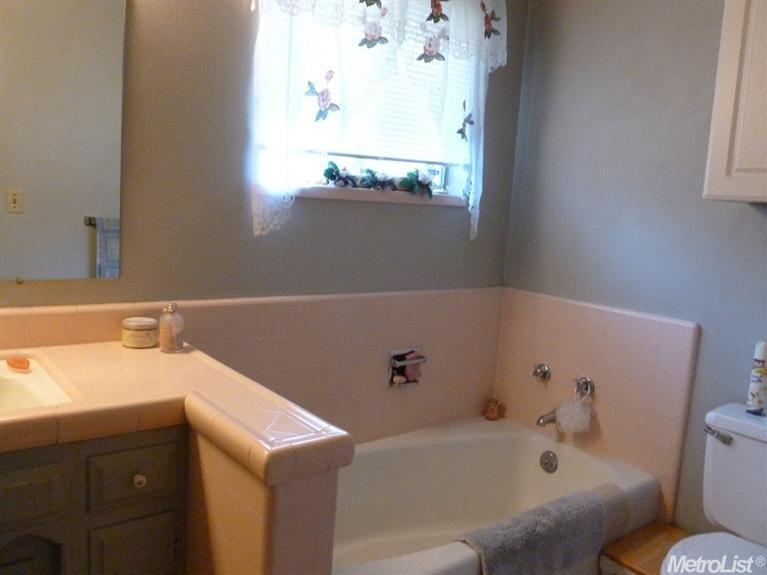 3215 Mayer Way, Carmichael, CA 95608 photo 20