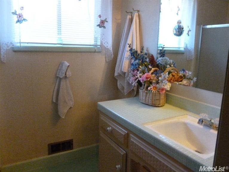 3215 Mayer Way, Carmichael, CA 95608 photo 23