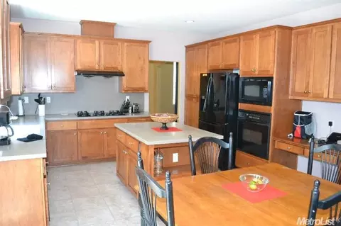 3100 Queens Gate Ln, Modesto, CA 95355 photo 6
