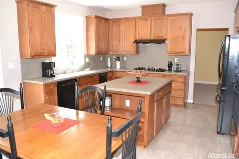3100 Queens Gate Ln, Modesto, CA 95355 photo 7