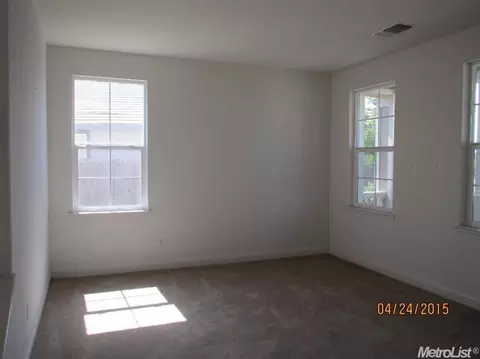 2538 Ancestry St, Manteca, CA 95337 photo 2