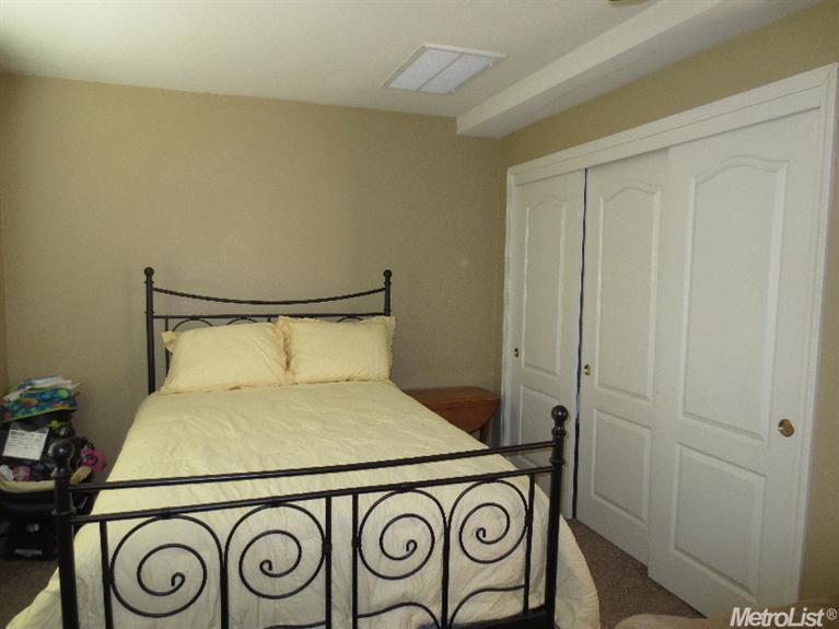 4032 Masterpiece Dr, Modesto, CA 95367 photo 23