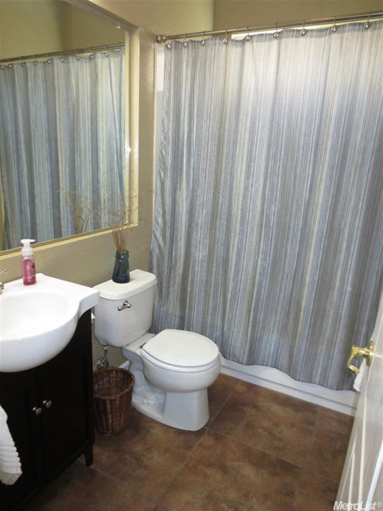 4032 Masterpiece Dr, Modesto, CA 95367 photo 14