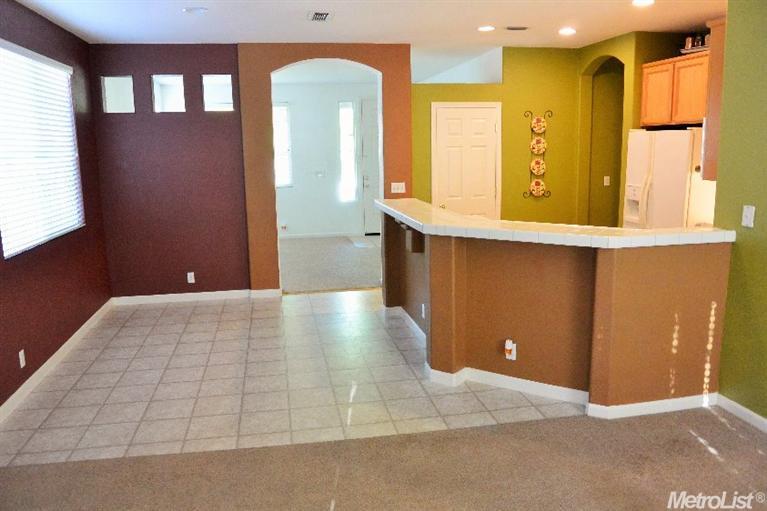 8337 Brewster Mill Cir, Antelope, CA 95843 photo 10