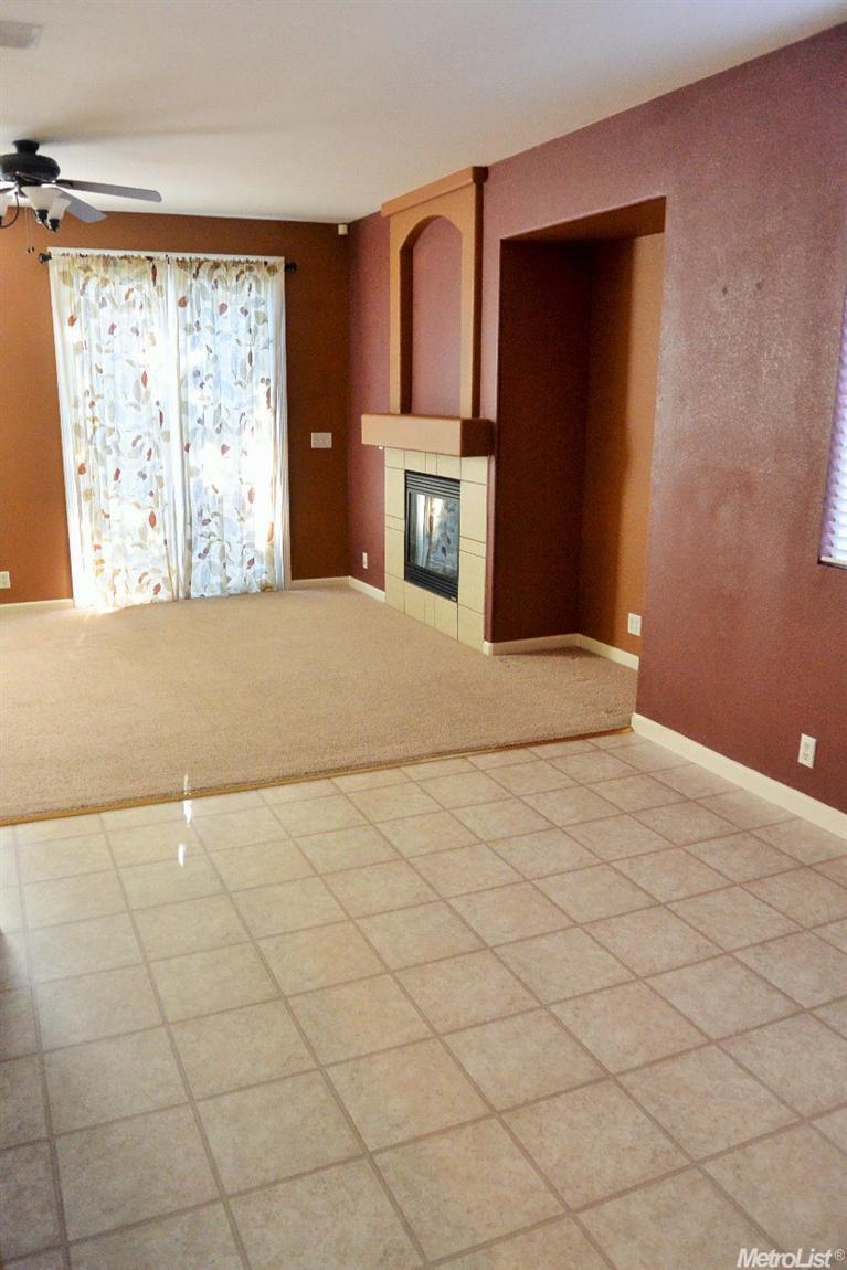 8337 Brewster Mill Cir, Antelope, CA 95843 photo 5