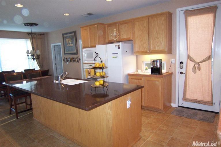 1462 Augusta Pointe Dr, Ripon, CA 95366 photo 6