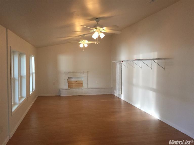 5248 Garfield Ave, Sacramento, CA 95841 photo 7