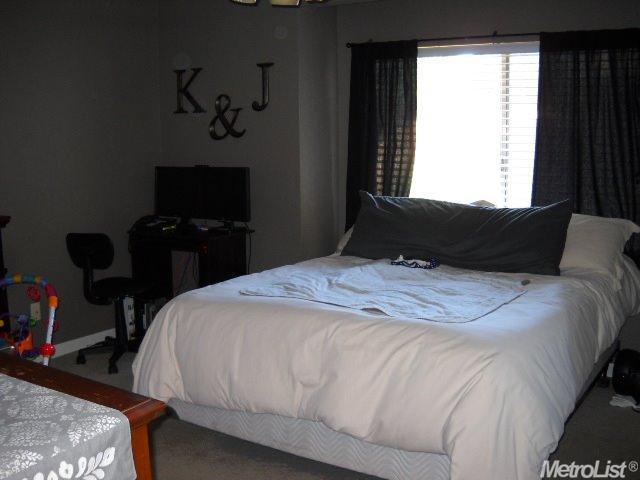 4008 Elmo Loop #b, Modesto, CA 95356 photo 6