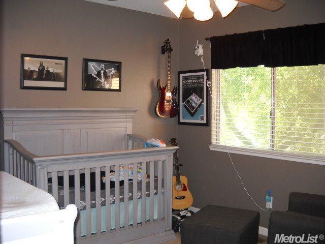 4008 Elmo Loop #b, Modesto, CA 95356 photo 7