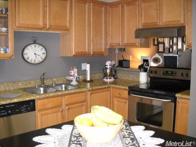 4008 Elmo Loop #b, Modesto, CA 95356 photo 1