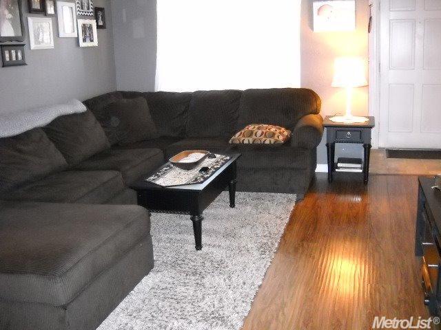 4008 Elmo Loop #b, Modesto, CA 95356 photo 4