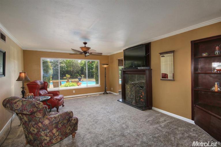 1738 Mission Ave, Carmichael, CA 95608 photo 4