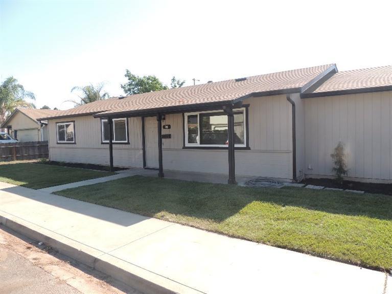 98 Maxwell Ave, Oakdale, CA 95361 photo 2