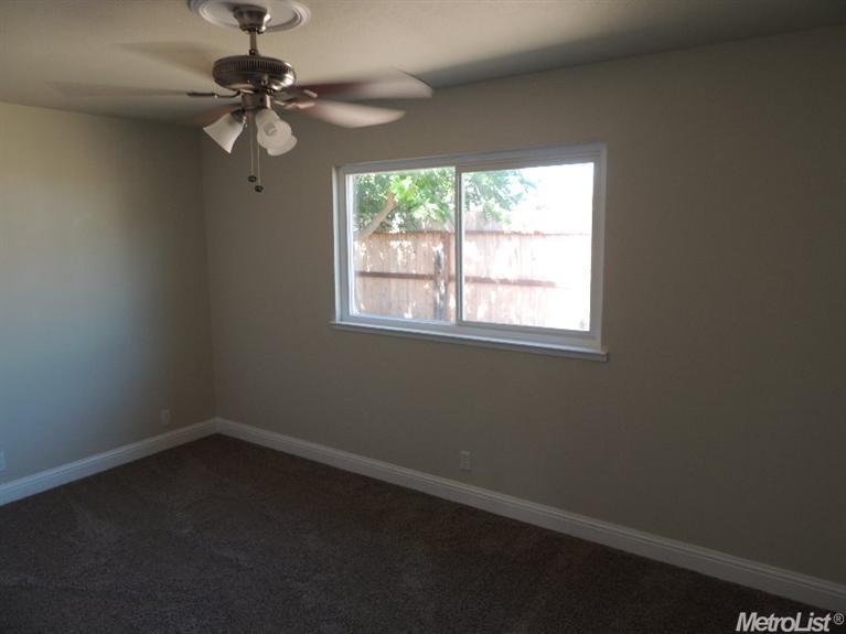 98 Maxwell Ave, Oakdale, CA 95361 photo 16