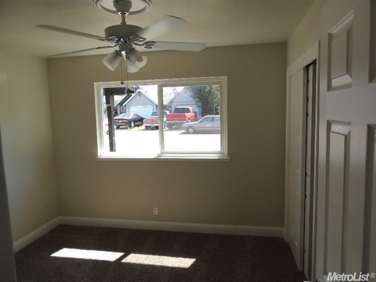 98 Maxwell Ave, Oakdale, CA 95361 photo 15