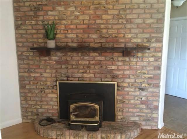 2107 5th St, Hughson, CA 95326 photo 5