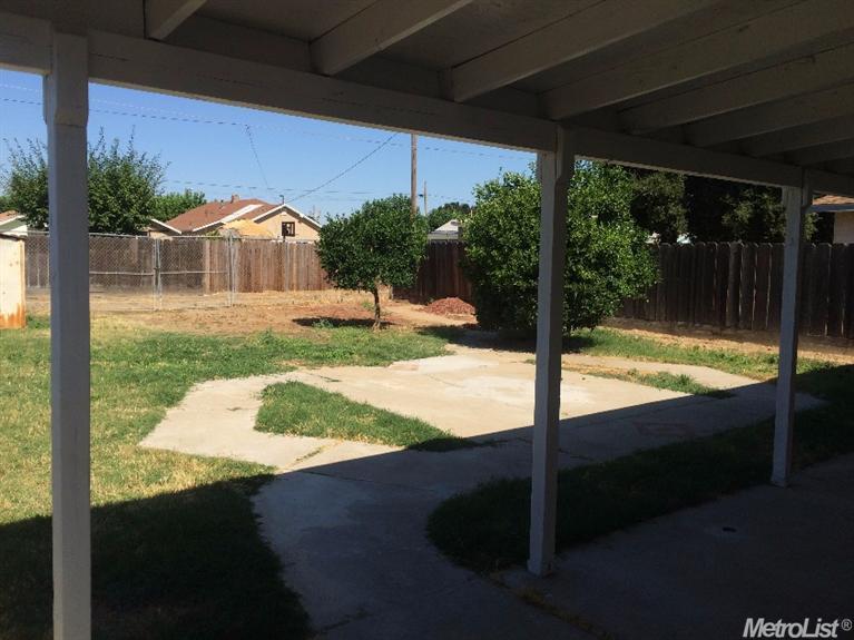 2107 5th St, Hughson, CA 95326 photo 20