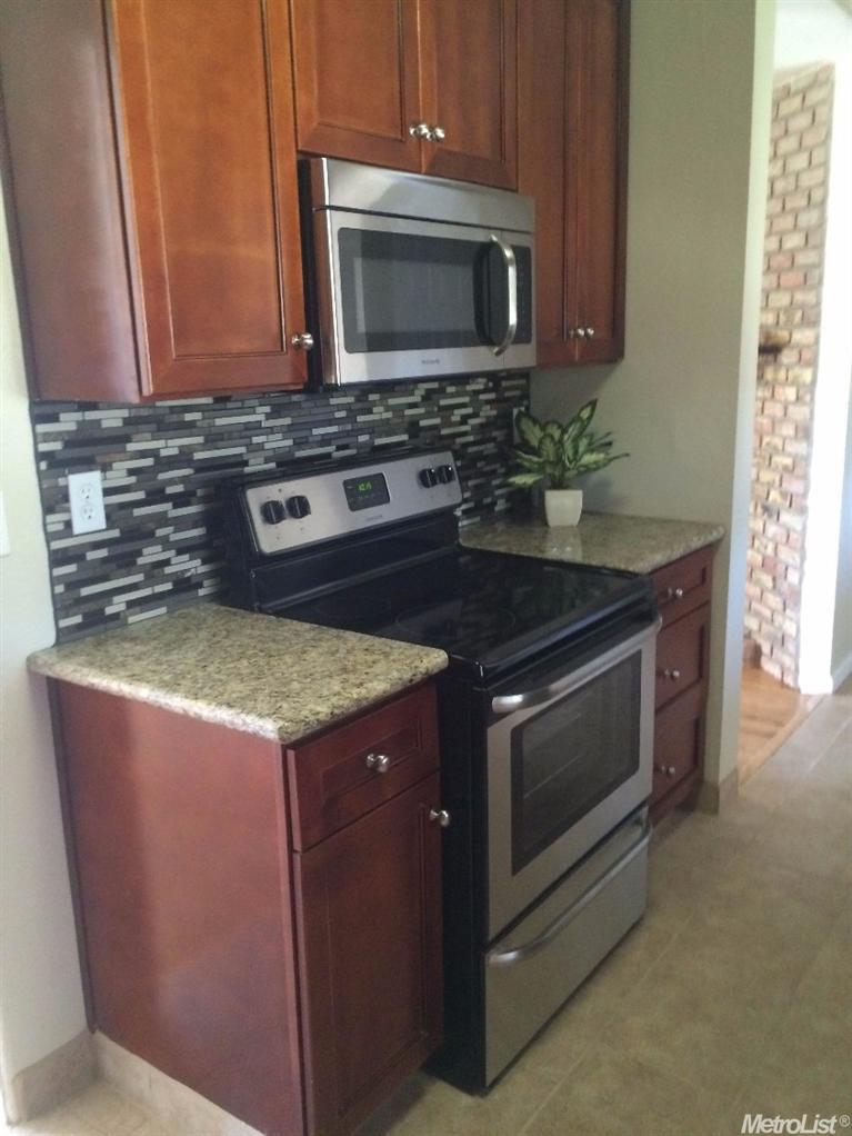 2107 5th St, Hughson, CA 95326 photo 10
