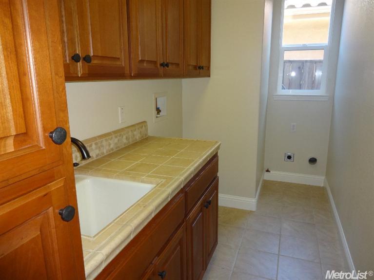 1272 Stonebridge Dr, Lodi, CA 95242 photo 8