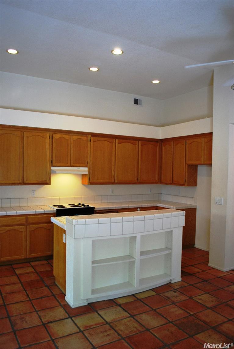 1633 Bailey Dr, Ripon, CA 95366 photo 4
