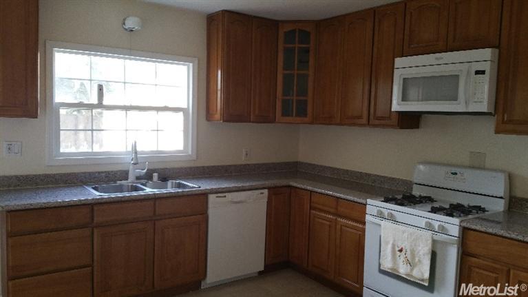 255 E Beverly Pl, Tracy, CA 95376 photo 11
