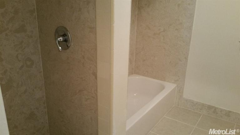 255 E Beverly Pl, Tracy, CA 95376 photo 7
