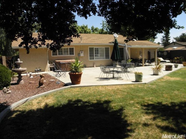 1308 Amy Ave, Modesto, CA 95357 photo 2