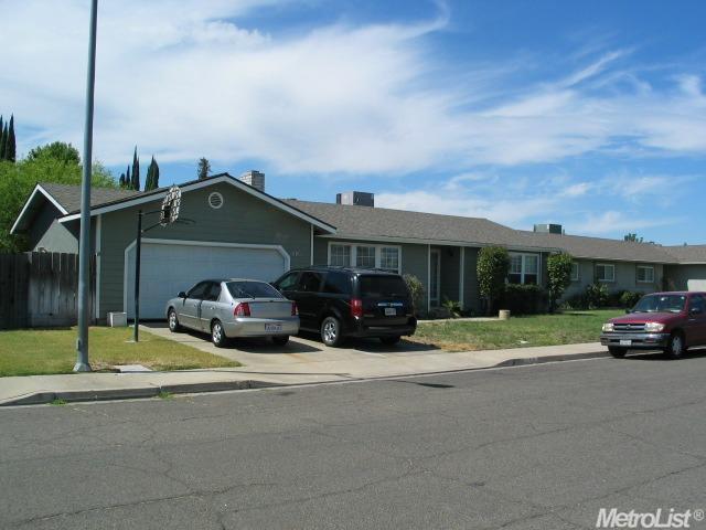 560 Ashland, Turlock, CA 95382 photo 1