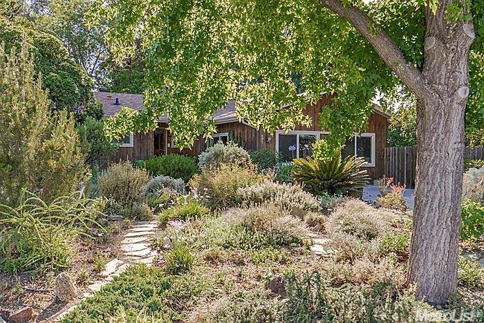 945 Pecan Pl, Davis, CA 95616 photo 7