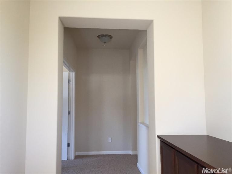 556 Pecan Dr, Ripon, CA 95366 photo 6