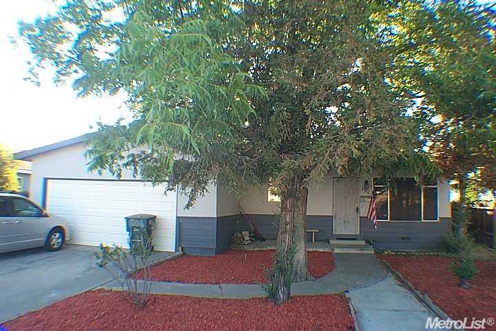 406 Willow Ave, Manteca, CA 95337 photo 1