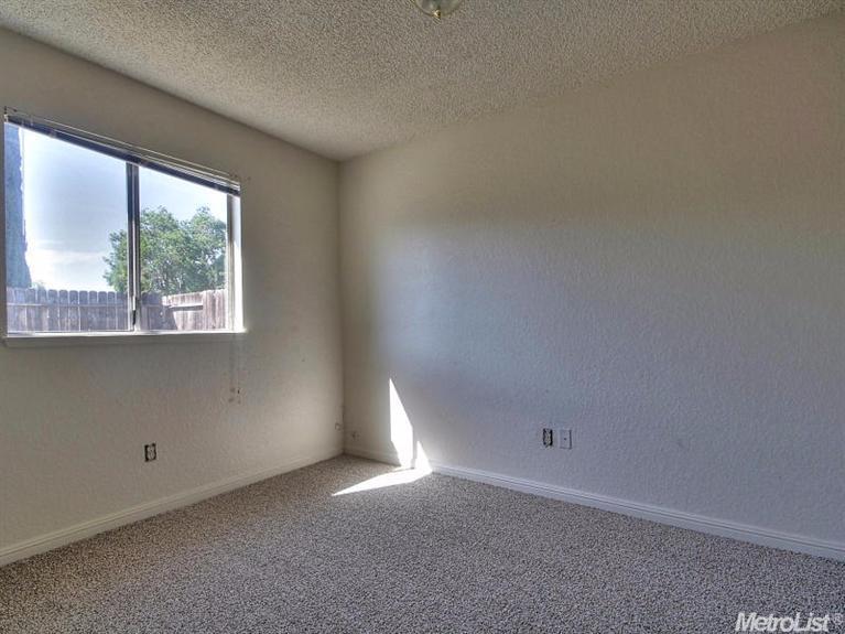 628 Rosemary Dr, Patterson, CA 95363 photo 9
