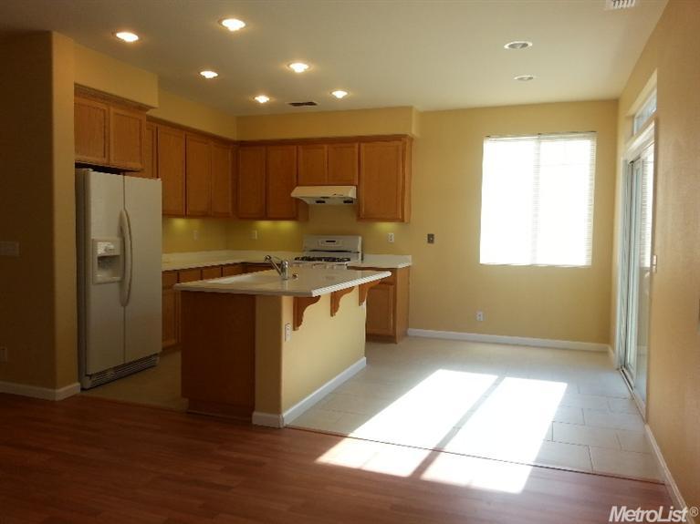 2425 Abbott Ct, Tracy, CA 95377 photo 8