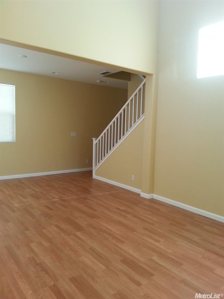2425 Abbott Ct, Tracy, CA 95377 photo 5