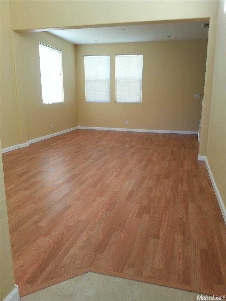 2425 Abbott Ct, Tracy, CA 95377 photo 2