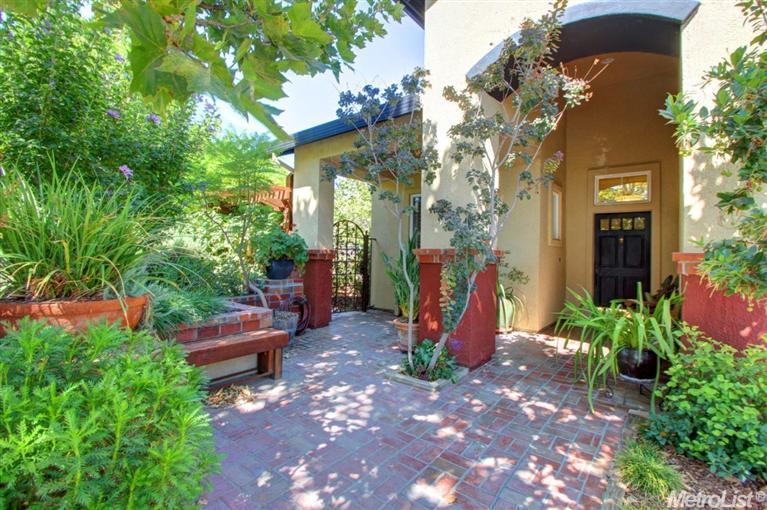 2701 Bellows St, Davis, CA 95618 photo 1