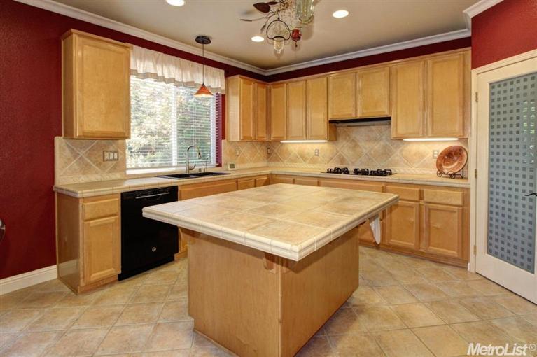 2701 Bellows St, Davis, CA 95618 photo 5